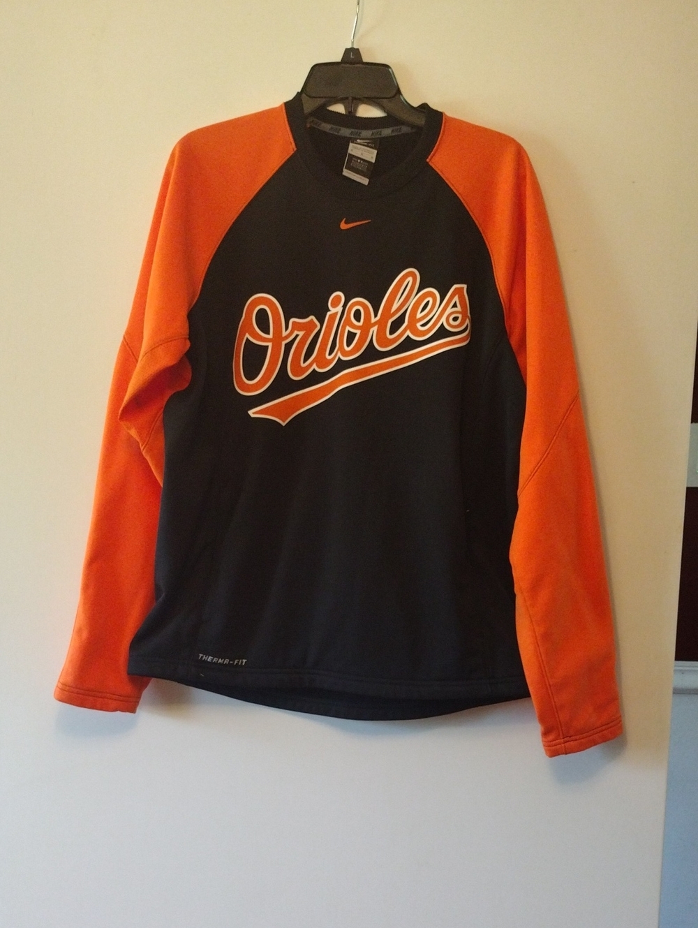 Nike Menâs Baltimore Orioles Black & Orange Pullover Sweatshirt